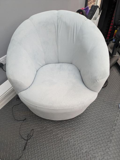 Buy & Sell Hanworth Hounslow - Photos for light blue occasional tub chair
