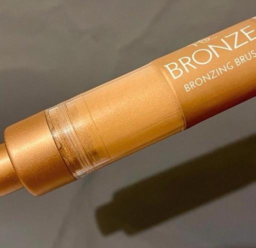 Buy & Sell Thornton Heath Croydon - Photos for Body Shimmer - Bronzing Brush