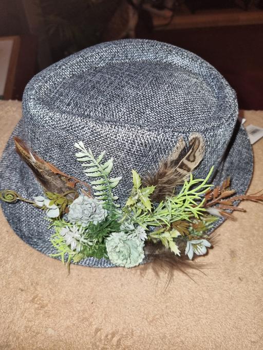 Buy & Sell Biggleswade Central Bedfordshire - Photos for ladies hats