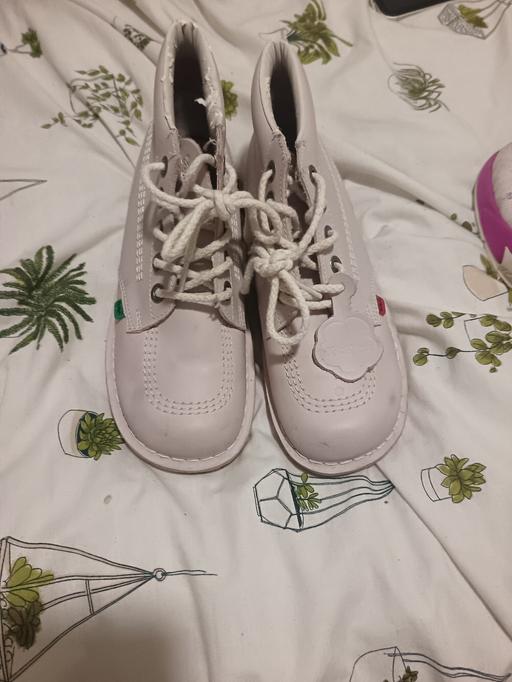 Buy & Sell Ardwick Manchester - Photos for kickers. baby pink