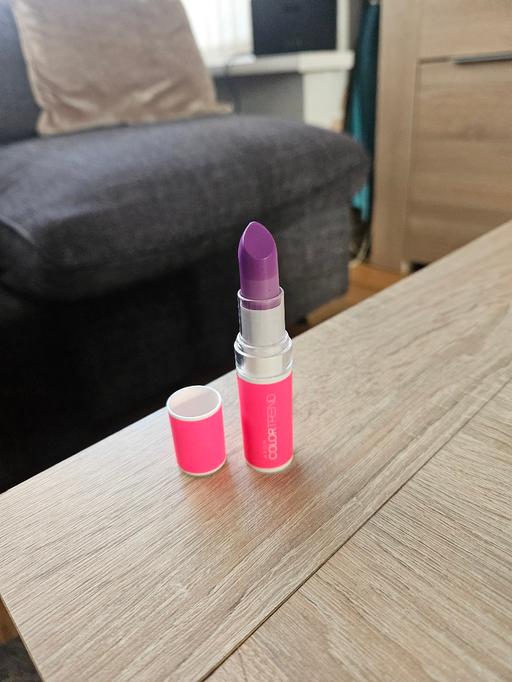 Buy & Sell Newton Doncaster - Photos for Lipstick..NEW