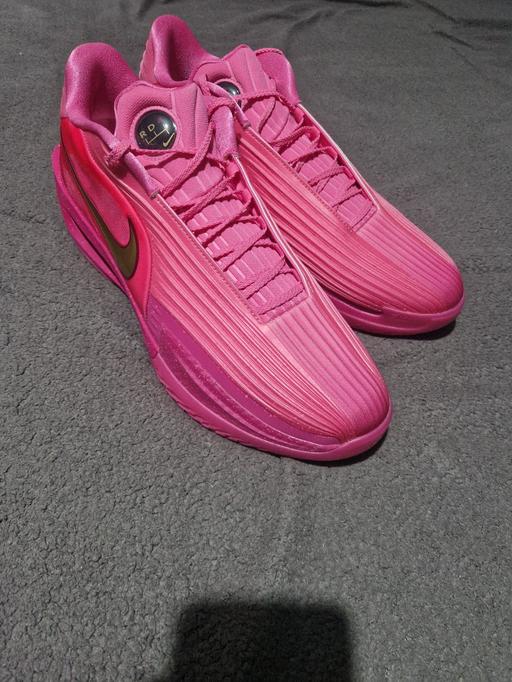 Buy & Sell Walsall Town Centre Walsall - Photos for Mens Pink Nike Trainers Size 15