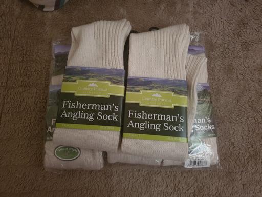 Buy & Sell Lofthouse Leeds - Photos for LONG WHITE COSY BED SOCKS