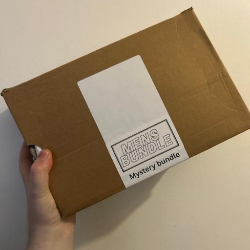 Buy & Sell Park Farm Industrial Estate North Northamptonshire - Photos for Men’s Mystery Clothing Bundle (4 items)