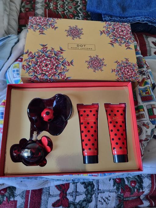 Buy & Sell Grangemouth Falkirk - Photos for perfume