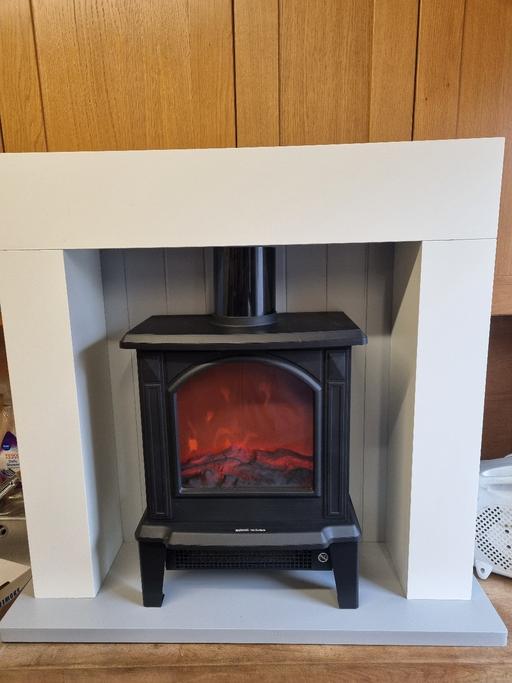 Buy & Sell Moulton West Northamptonshire - Photos for small fire place and electric fire