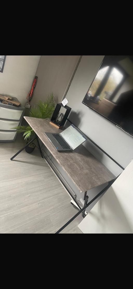 Buy & Sell Waltham Forest East London - Photos for Grey desk