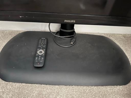Buy & Sell Brentwood Essex - Photos for phillips 46PFL3807T/12 with swivel stand