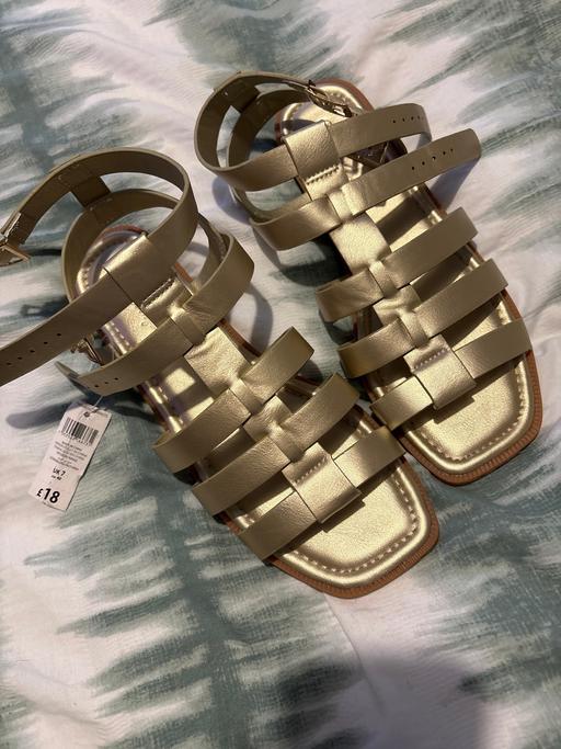 Buy & Sell Woodsetton Dudley - Photos for Ladies gold sandals new
