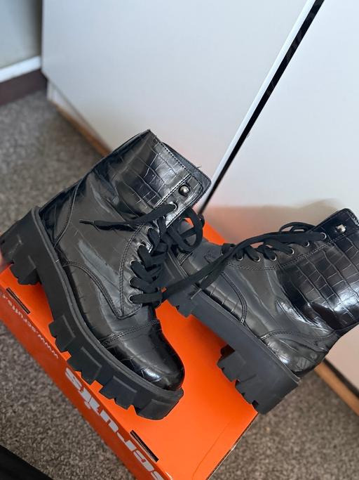 Buy & Sell Davidsons Mains Edinburgh - Photos for Boots