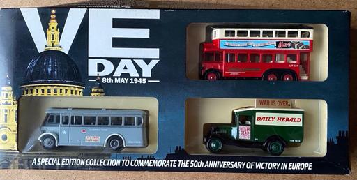 Buy & Sell Royal Military Academy Bracknell Forest - Photos for VE Day model cars