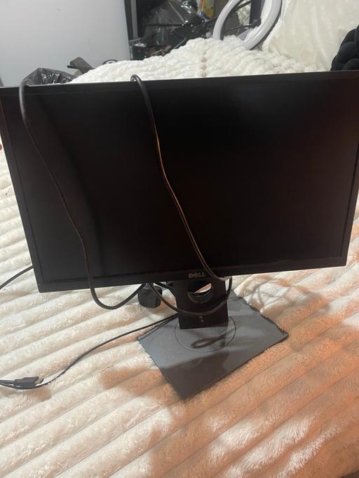 Buy & Sell Waltham Forest East London - Photos for Dell Monitor