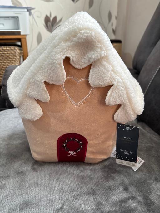 Buy & Sell Golds Hill Sandwell - Photos for Gingerbread house cushion