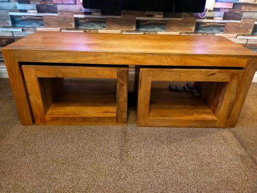 Buy & Sell Flush Kirklees - Photos for coffee table with 2 X smaller tables