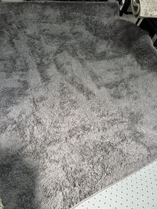 Buy & Sell Sheffield Sheffield - Photos for Grey fluffy rug