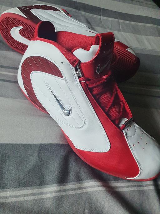 Buy & Sell Moseley Birmingham - Photos for NIKE AIR ZOOM ADRENALINE RED/WHITE