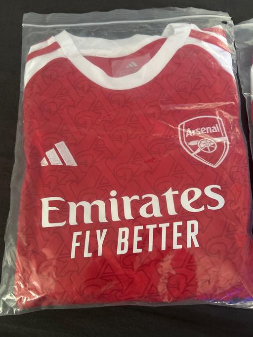 Buy & Sell Tower Hamlets East London - Photos for Football tops