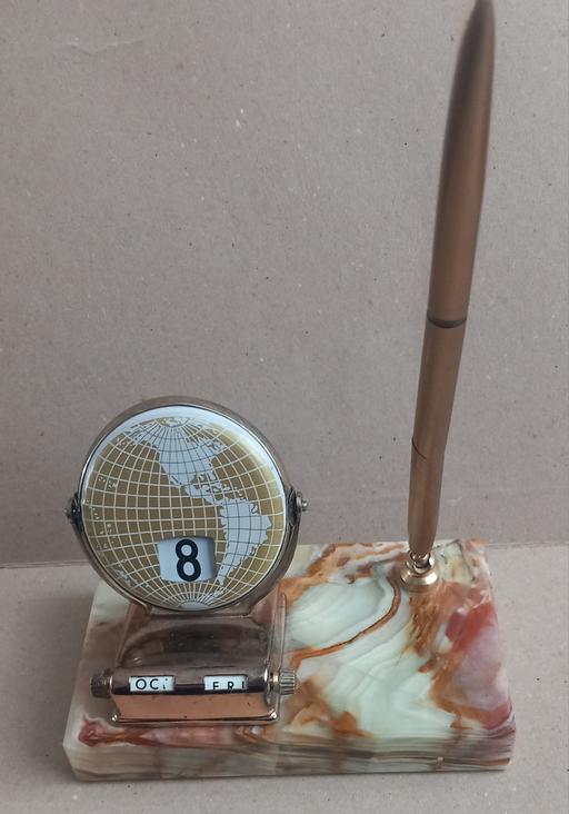 Buy & Sell Thatto Heath Saint Helens - Photos for vintage onyx perpetual calendar