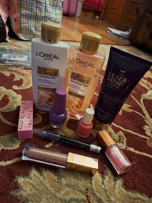 Buy & Sell Ettingshall Park Wolverhampton - Photos for Toiletry Bundle (Some new some used)