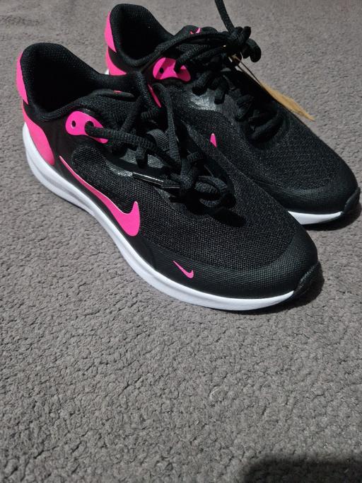 Buy & Sell Walsall Town Centre Walsall - Photos for Womens Nike Trainers Size 5