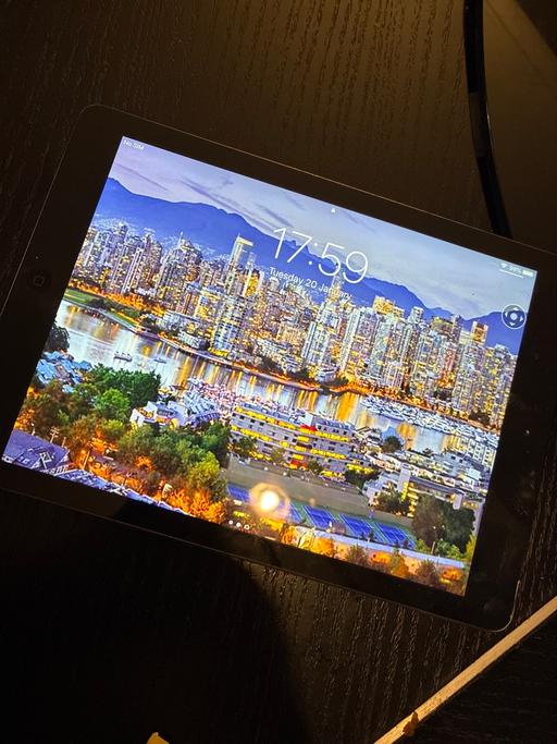 Buy & Sell Sandwell West Midlands - Photos for I pad air