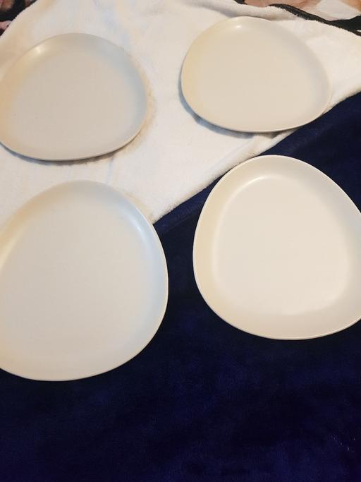 Buy & Sell Longley Sheffield - Photos for 4 oval cream dinner plates new