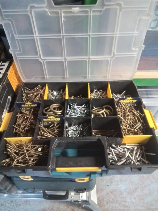 Buy & Sell Allhallows Medway - Kent - Photos for Screw box with screws