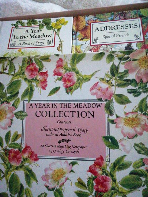 Buy & Sell Wednesfield Wolverhampton - Photos for Diary, address Book paper & envelopes