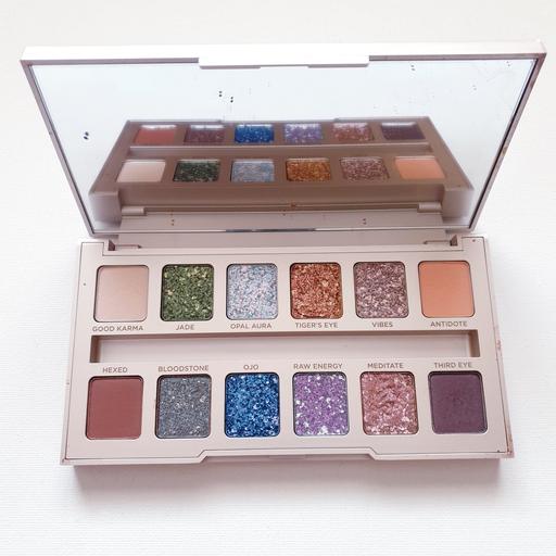Buy & Sell Sunbury-on-Thames Spelthorne - Photos for Urban Decay Stoned Vibes Eyeshadow Palette