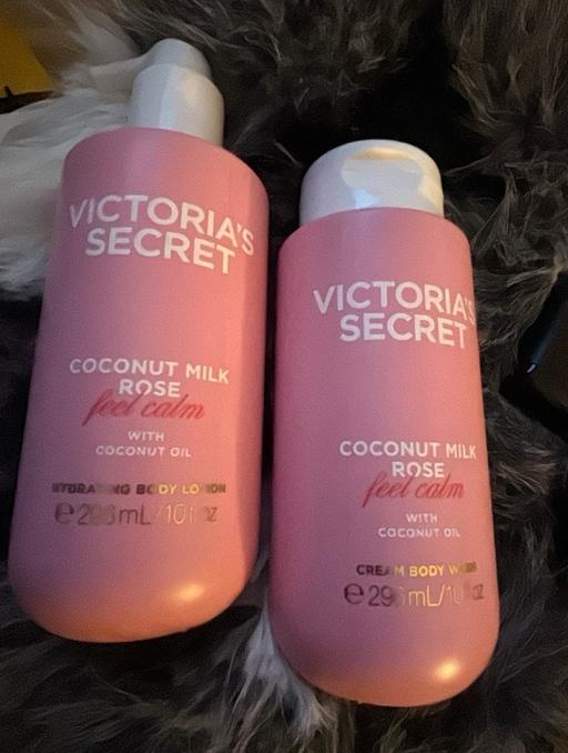 Buy & Sell Bermondsey South East London - Photos for Victoria Secret Set