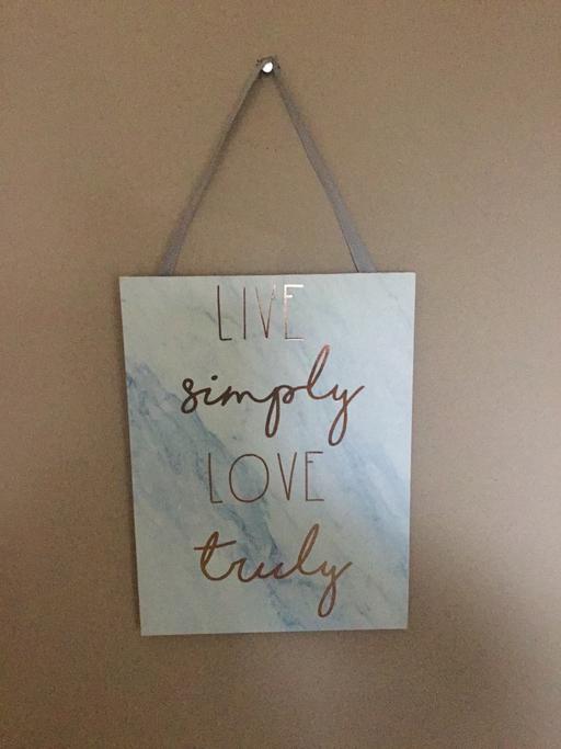 Buy & Sell Bentley Walsall - Photos for Small , (6”” x 8” ) hanging wall item