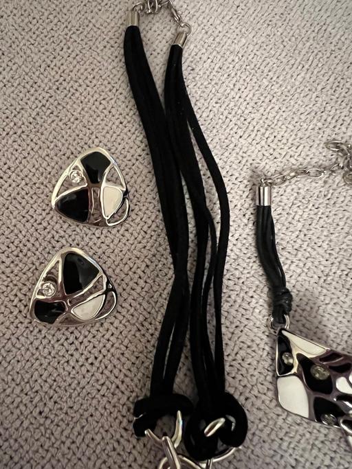 Buy & Sell Easington Lane Sunderland - Photos for Jewellery Bundle ( New )