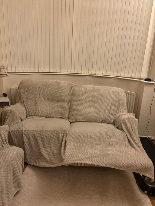 Buy & Sell Great Barr Birmingham - Photos for Lovely 2 x chenille throws