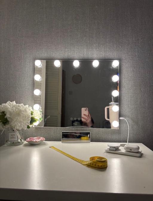 Buy & Sell Arbroath Angus - Photos for Hollywood Vanity Mirror