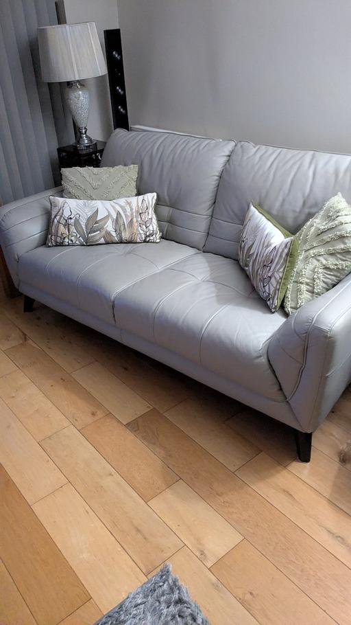 Buy & Sell Bamfurlong Wigan - Photos for 1 chair 2 sofas