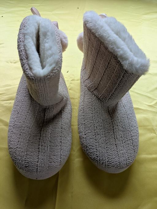 Buy & Sell Telford Telford and Wrekin - Photos for NEW WOMENS BOOTIE SLIPPERS