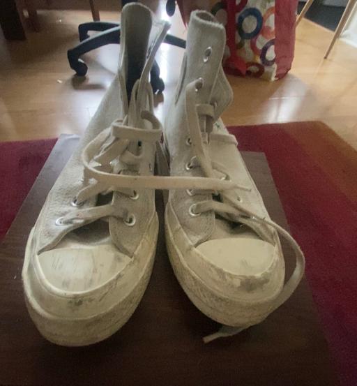 Buy & Sell Bromley South East London - Photos for Converse Sneakers