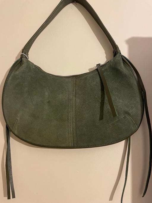 Buy & Sell Spelthorne Surrey - Photos for My wife don’t like it