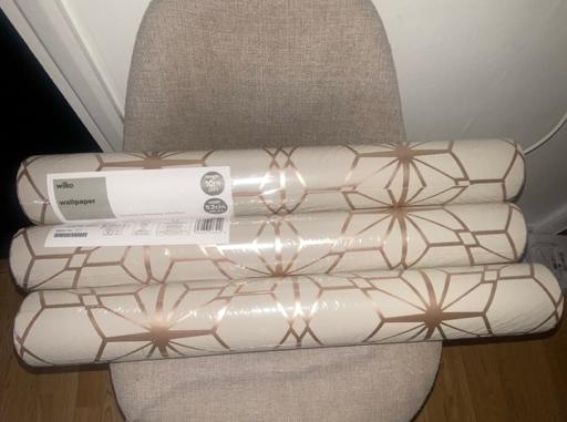 Buy & Sell Bromley South East London - Photos for Cream wall papers