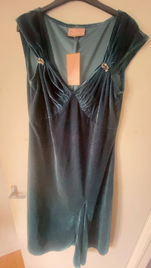 Buy & Sell Shortlands Bromley - Photos for Green velvet dress