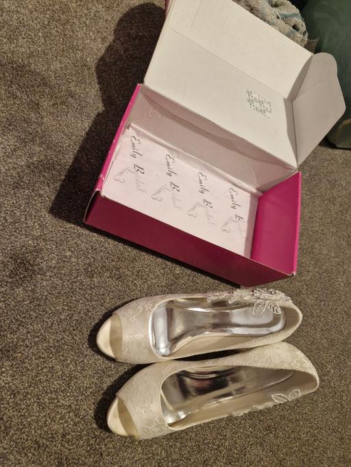 Buy & Sell Newton-Le-Willows Saint Helens - Photos for wedding shoes