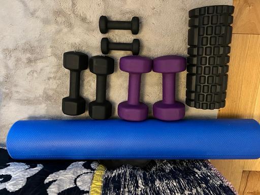 Buy & Sell White City West London - Photos for Dumbbells 8kg 5kg 1kg and roller foam