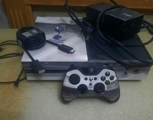 Buy & Sell Rubery Birmingham - Photos for xbox one original 500gb Leads Controller