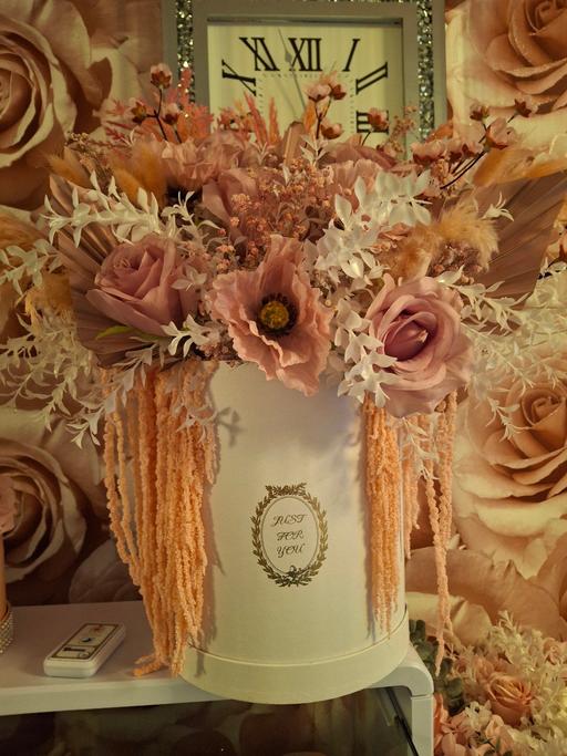 Buy & Sell Keresley Coventry - Photos for FLOWER ARRANGEMENT FOR SALE