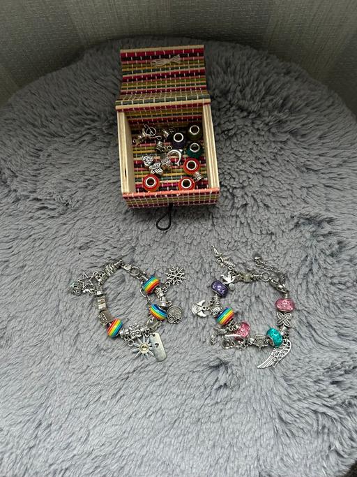 Buy & Sell Whiston Knowsley - Photos for Kids charm brackets