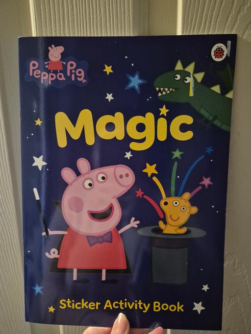 Buy & Sell Crumpsall Manchester - Photos for new Peppa Pig Sticker Activity Book