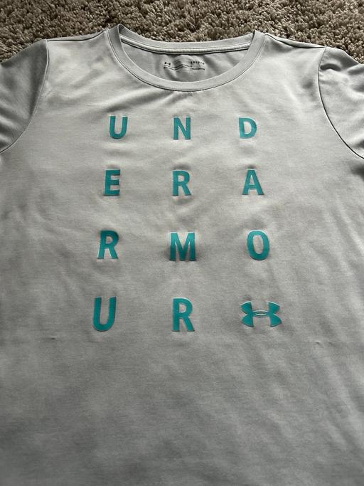 Buy & Sell Whiston Knowsley - Photos for Under armour top