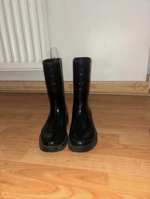 Buy & Sell Notting Hill West London - Photos for Louis Vuitton boots