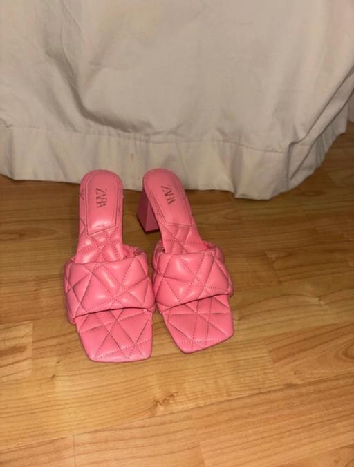Buy & Sell Maida Vale West London - Photos for Pink quilted Zara mules