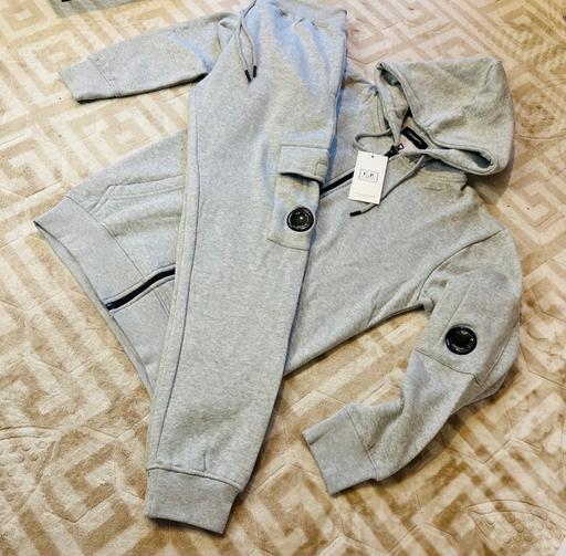 Buy & Sell Holford Birmingham - Photos for Grey Tracksuit Size S